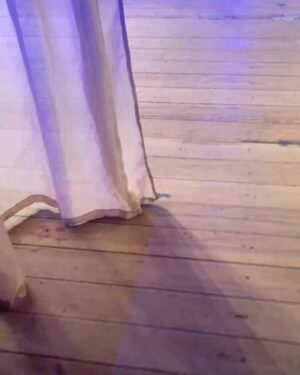 Eleonora Wexler Instagram - Momentos Unicos de gira 🎭❤️

1 Rosario 
 Senti que estábamos en un estadio 😜
2 Ese hermoso teatro en San Nicolás
3 Soledades en la mothorhome
4 A la orilla del riio con mi compa Alexia @alexiamoyanook 💜
5  En reposo en Cañada de Gómez. @gonzaloezequielheredia 
6 El back pre funcion y los alfajores de Pantu
7 Con mis  amadas guasas en Córdoba 
8 Siempre con una excusa para bailar 
9 En retorno Cordobés. Compis @culpina
@gabrielbeck_ok 💫🤗
10 Entrando al @tcoliseopodesta después de 25 años . Tan hermoso . Encuentro Mágico @alejogarciapintos ❤️
11 Un sueño. @tcoliseopodesta 👐💕
12 Te felicito y te adoro @alejogarciapintos 
13 @gereborras GRACIAS . Sos lo más!!
( Me falta nuestra foto😂♥️)

Y sigue girando!! 🎶🎭