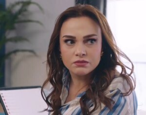 Elif Melda Yılmaz Instagram - Kısa, ama güzel bir buluşmaydı.
Hoşça kal Beril. Çok sevdim seni...⚘️

Harika yönetmenlerimize ve tüm ekibe teşekkür ederim. 
@eylemoguzzz #aydınbulut #meliscivelek @kizilcikserbetitv @goldfilmyapim @showtv
@yasinirmakphoto 🙏  #kızılcıkşerbetiekibi