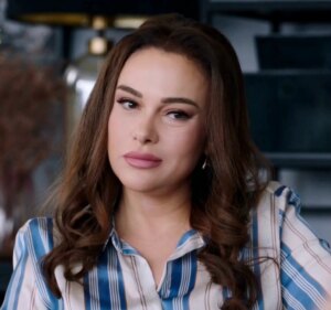 Elif Melda Yılmaz Instagram - Kısa, ama güzel bir buluşmaydı.
Hoşça kal Beril. Çok sevdim seni...⚘️

Harika yönetmenlerimize ve tüm ekibe teşekkür ederim. 
@eylemoguzzz #aydınbulut #meliscivelek @kizilcikserbetitv @goldfilmyapim @showtv
@yasinirmakphoto 🙏  #kızılcıkşerbetiekibi