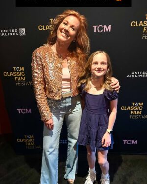 Elisa Donovan Instagram - 🌟 What a fun night celebrating the 30th Anniversary of @clueless at the TCM Film Festival! 
(Yes, it’s a classic now 🥹😳🤩)

Thank you for a terrific weekend all around @tcm 

So many wonderful films, they way they are meant to be seen— in a theatre, on the Big Screen. It was an honor to be a small part of this important festival. 
GO TO THE MOVIES, PEOPLE!!🍿 🎥 

And thank U to Scarlett and @tstar22 for being the Best Dates Ever 🥰 💖  Jacket & 👗 by @aliceandolivia  Boots by @paristexas_it 
#movies #festival #clueless #classic #tcm #tcmfestival