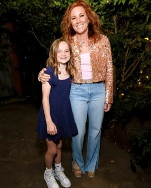 Elisa Donovan Instagram - 🌟 What a fun night celebrating the 30th Anniversary of @clueless at the TCM Film Festival! 
(Yes, it’s a classic now 🥹😳🤩)

Thank you for a terrific weekend all around @tcm 

So many wonderful films, they way they are meant to be seen— in a theatre, on the Big Screen. It was an honor to be a small part of this important festival. 
GO TO THE MOVIES, PEOPLE!!🍿 🎥 

And thank U to Scarlett and @tstar22 for being the Best Dates Ever 🥰 💖  Jacket & 👗 by @aliceandolivia  Boots by @paristexas_it 
#movies #festival #clueless #classic #tcm #tcmfestival