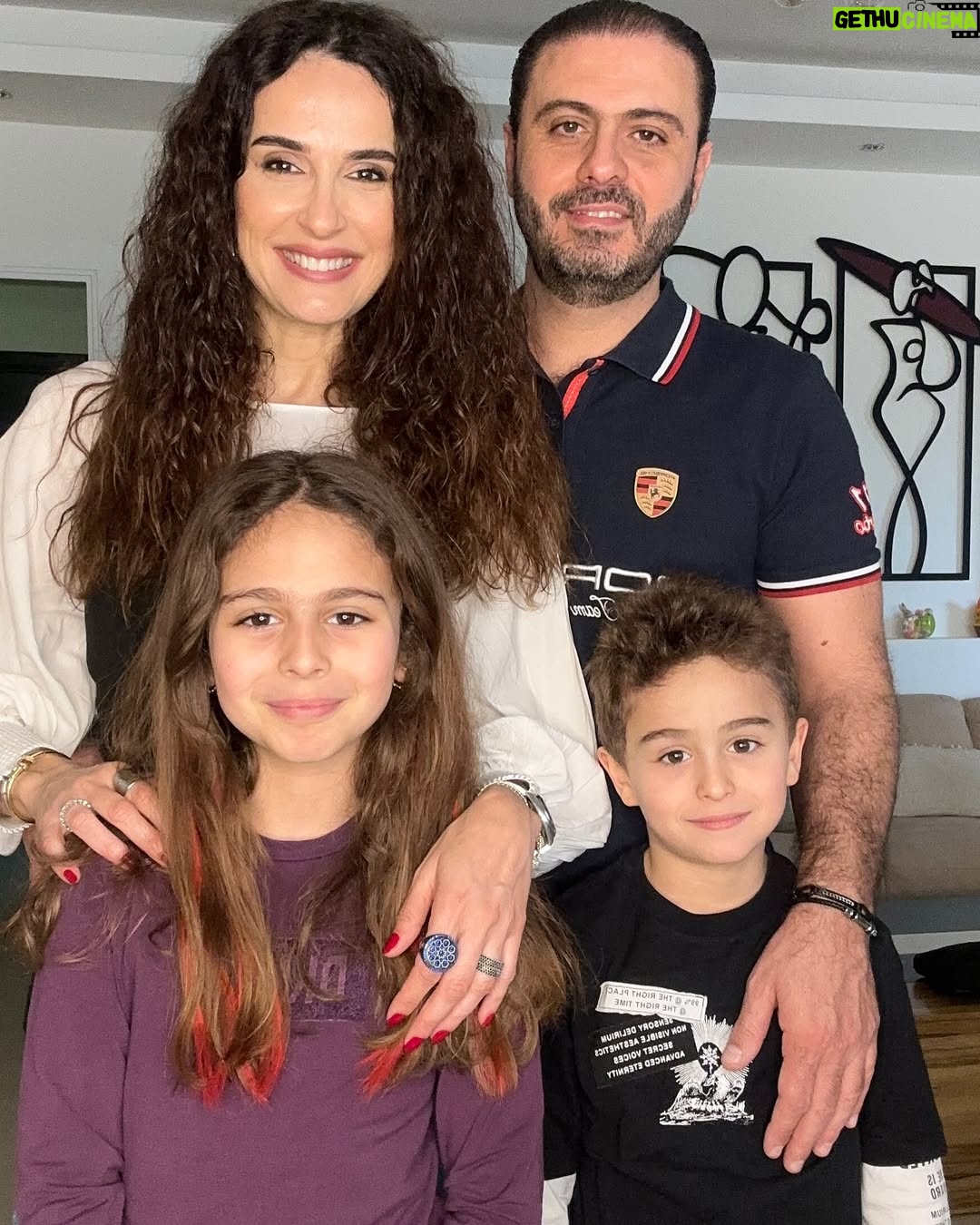 Elsa Zgheib - 5.6K Likes - Happy Easter from my little Family to you ❤️❤️
@riadfahed
@zoefahed
#elsazgheib #happyeaster #easteregg #family #blessed