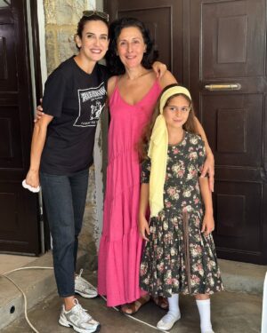 Elsa Zgheib Instagram - My kids had the pleasure to play a scene in #nohadalchami movie reflecting her life and the miracle by Saint Charbel 

➡️➡️Swipe to watch their scenes 

They had the advantage to play under @samir_habchy_official direction as their mom did in her first ever series . I am so grateful for that 
And my very dear friend @charleyhachem was the styled on this movie 

I am blessed having met and took a picture with @nohadalchami 

#elsazgheib #nohadalchami #movie #blessed #grateful