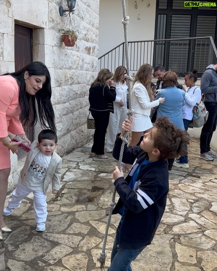 Elsa Zgheib - 7.7K Likes - شعنينة مباركة 🙏🙏
#elsazgheib #blessed #palmsunday #blessedpalmsunday🌿