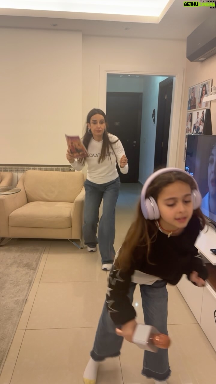 Elsa Zgheib - 4.2K Likes - She thinks she is still on vacation 🤯🤷♀️
#elsazgheib #anxiety #somebodyswatchingme