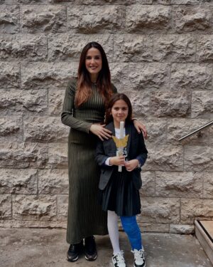 Elsa Zgheib Instagram - شعنينة مباركة 🙏🙏

#elsazgheib #blessed #palmsunday #blessedpalmsunday🌿