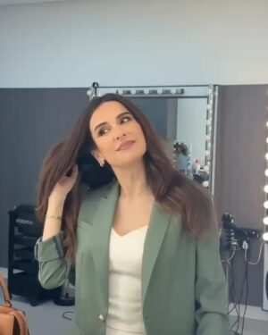 Elsa Zgheib Instagram - Thank you @skynewsarabia for having me 
I had a blast being your guest 
Thank you Ahmed , Jilnar , Hanady , Guy and all the team behind the show for this beautiful interview . 

Styled by @charleyhachem 
Dressed by @cosmo.glob 

#elsazgheib #skynewsarabia #morningshow #dubai #tvshow