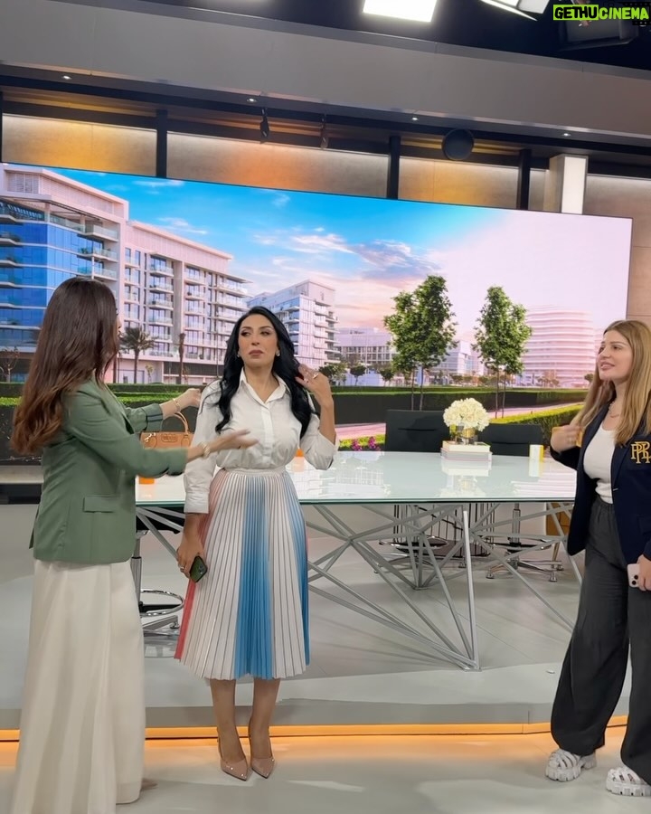 Elsa Zgheib - 3 Likes - Thank you @skynewsarabia for having me
I had a blast being your guest
Thank you Ahmed , Jilnar , Hanady , Guy and all the team behind the show for this beautiful interview .
Styled by @charleyhachem
Dressed by @cosmo.glob
#elsazgheib #skynewsarabia #morningshow #dubai #tvshow