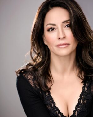 Emmanuelle Vaugier Instagram - Bring May Flowers

#2025Mindset #Headshot #ActorHeadshot
#TwoAndAHalfMen #LostGirl #EmmanuelleVaugier