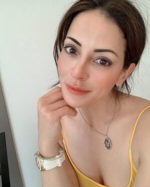 Emmanuelle Vaugier Instagram - Where does your Wanderlust have you craving to
visit? I’m thinking a warm beach would be especially
amazing right now!

#Smize #TwoAndAHalfMen #LostGirl
#EmmanuelleVaugier #SawII #CSINY