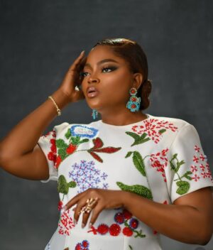 Eniola Badmus Instagram - Happy WCW to the most inspiring, beautiful, and strong woman I know……Keep shining and being your amazing self…..You are fierce, fabulous, and full of grace! My #WCW today and always @funkejenifaakindele 
Every Wednesday is a reminder of how incredible you are! Keep being the queen you were born to be
