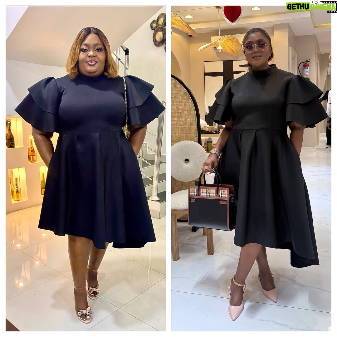 Eniola Badmus - 75.1K Likes - A re-rock of my outfit…….Same person……Same outfit………So who rocked it well ENIOLA BADMUS or ENIBAD
Type it in the comments section