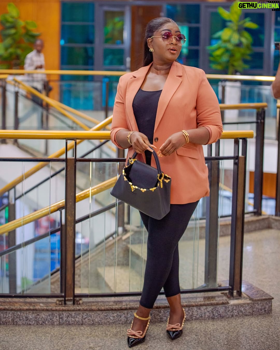 Eniola Badmus - 31.1K Likes - IN GOD I TRUST…………
Cc @jakedee
Picture by @ebuka_fabian