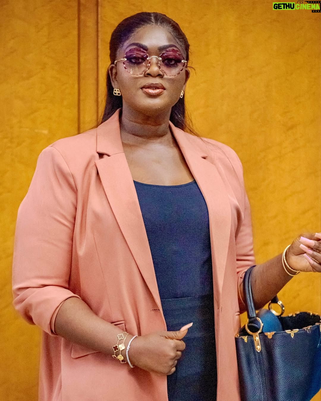 Eniola Badmus - 31.1K Likes - IN GOD I TRUST…………
Cc @jakedee
Picture by @ebuka_fabian
