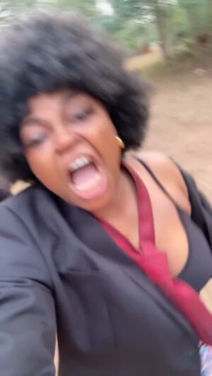 Eniola Badmus Instagram - 😂😂😂😂 VERY CHAOTIC!! 

We no fit vex for our fans who are yet to see #eljthemovie because we know you all will see it in this new week!!! 
Please take this movie to 2Bilion naira!!!
Thank you all for the love and support!!! 

#everybodylovesjenifa is still showing in all cinemas nationwide!!! #funkeakindele
#roadto2billion