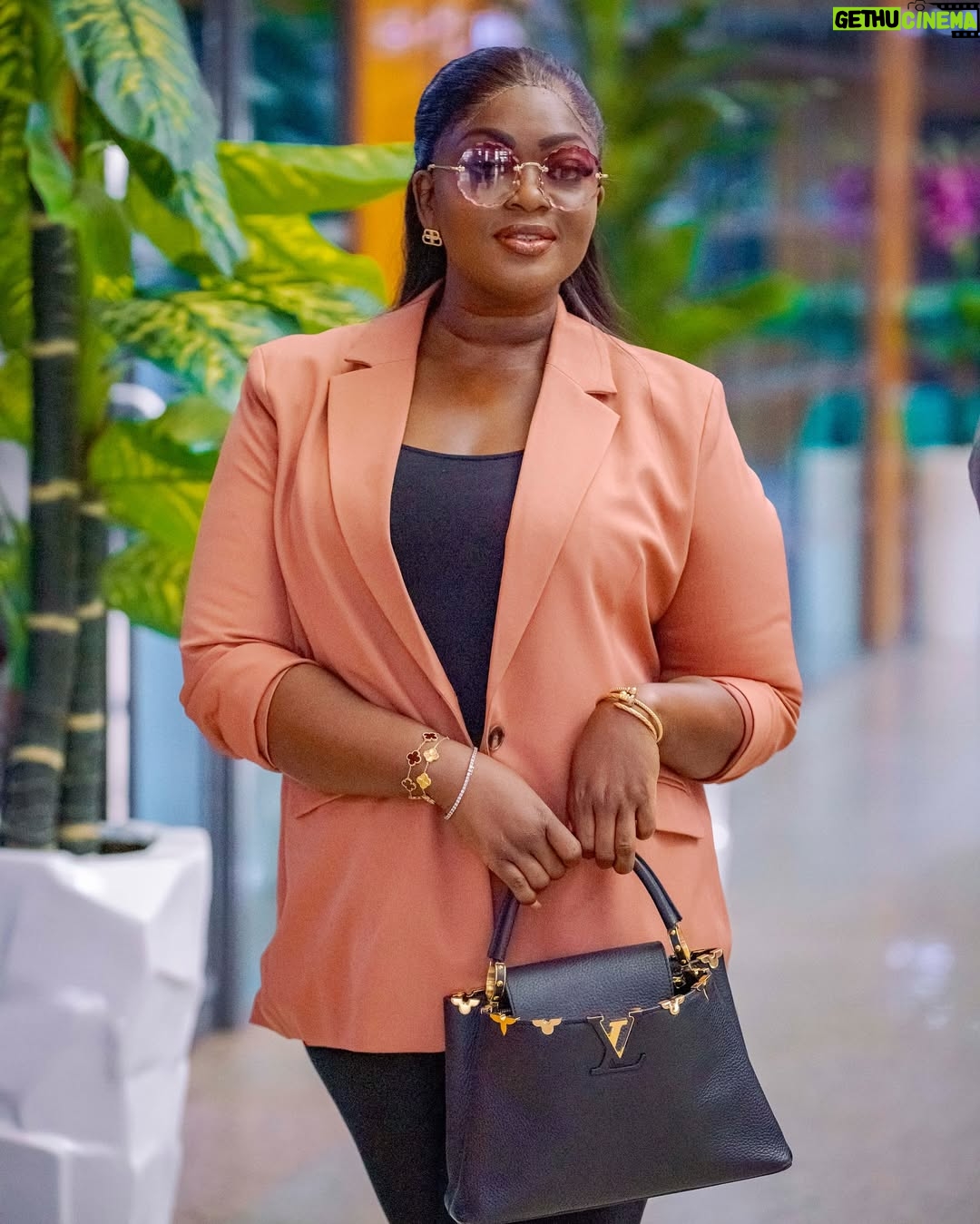 Eniola Badmus - 31.1K Likes - IN GOD I TRUST…………
Cc @jakedee
Picture by @ebuka_fabian