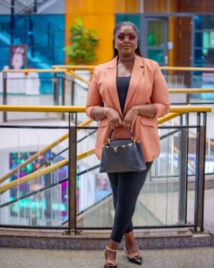 Eniola Badmus Instagram - IN GOD I TRUST…………

Cc @jakedee 

Picture by @ebuka_fabian