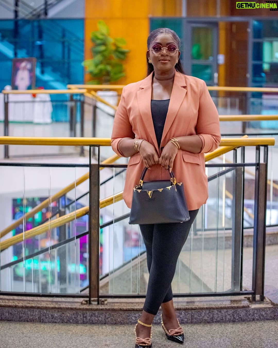 Eniola Badmus - 31.1K Likes - IN GOD I TRUST…………
Cc @jakedee
Picture by @ebuka_fabian