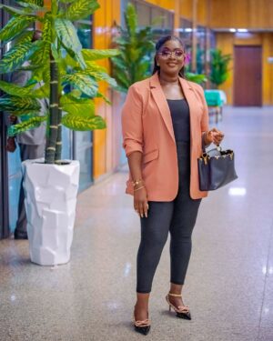 Eniola Badmus Instagram - IN GOD I TRUST…………

Cc @jakedee 

Picture by @ebuka_fabian