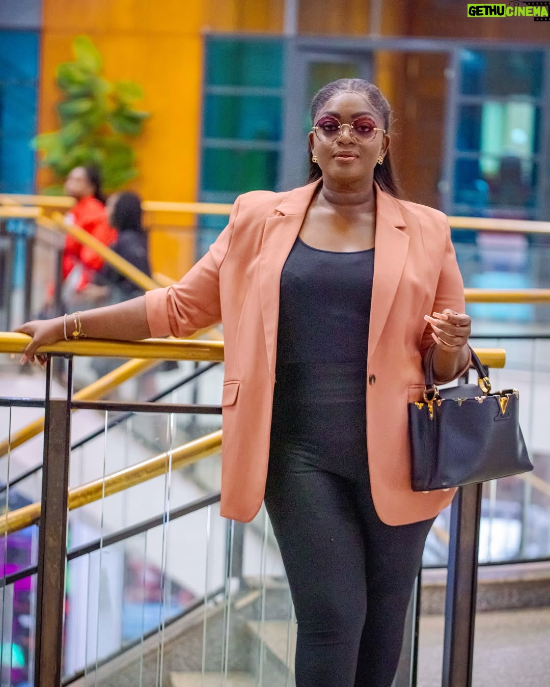 Eniola Badmus - 31.1K Likes - IN GOD I TRUST…………
Cc @jakedee
Picture by @ebuka_fabian