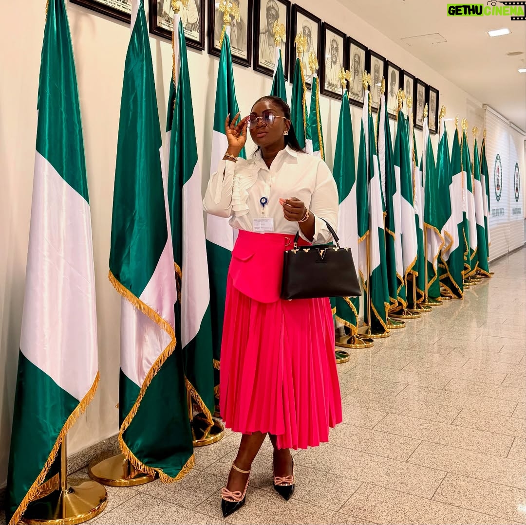Eniola Badmus - 44.3K Likes - Back in the A like we never left……….
Outfit by @topfashionn
#EniolaBadmus
#abujaliving
#incomingsenator