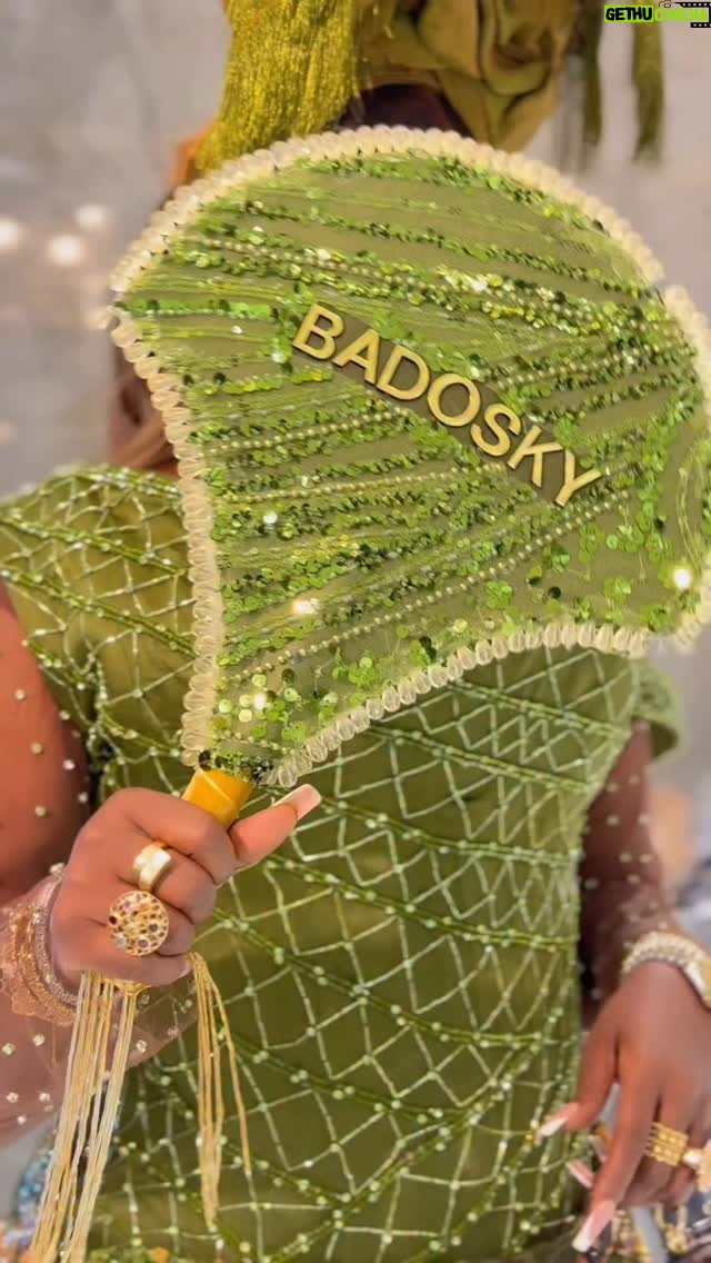 Eniola Badmus - 124.4K Likes - Senator Badoskyyy……Friend of iyayawo did not come to playyyyyy #JP2025
Outfit by @lolarsfinesse
New premium wig by @cassie_hair
Make up by @pojan_studio
Gele and hand fan by my boo @temmaautogeleconcept
Video shot by my G with zero Gbenzume @_juicyjeff1_
Hand bag @dolcegabbana
Shoes by @maisonalaia
#eniolabadmus
