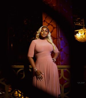 Eniola Badmus Instagram - Life has a way of teaching us that true strength lies not in conflict, but in unity.
Though we may have walked different paths and faced moments of tension, I believe it’s time to let love lead.
There is no need for jealousy when we can all succeed. Your success does not diminish mine, just as mine does not take away from yours. Let us continue to collaborate, to lift each other, and to build something greater than what we could ever achieve alone. There’s strength in unity and a future brighter than any victory we’ve pursued alone.
Let us avoid conflict, not because we are weak, but because we are wise. Peace is the path to progress, and love is the light that shows us the way.
Here’s to better days, guided by understanding, shared goals, and mutual respect.

Meanwhile RICH KID SAY PURRRRRRRRrr

Premium wig by @cassie_hair 

Make up by @pojan_studio 

Photography by @yemiblaqphotography