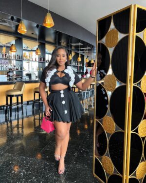 Erica Nlewedim Instagram - Baby I’m a natural flex 💋
@legendnigeria