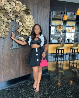 Erica Nlewedim Instagram - Baby I’m a natural flex 💋
@legendnigeria