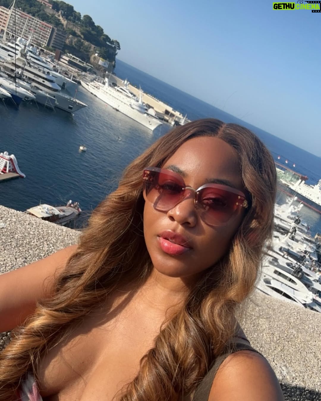 Erica Nlewedim - 67.5K Likes - Vacation dump
Monaco
Marbella
Switzerland
London
@travelbeta