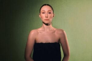 Erin Doherty Instagram - Thank you for having me @graziauk

@stillsbyconnor Photographer
@carolinebarnesmakeup Makeup
@thebradylea Hair
@aimeecroysdill Styling
@publiceyecomms

#adolescence