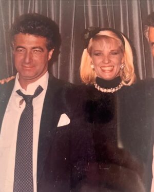Evelyn Scheidl Instagram - 15 años de extrañarte cada día, cada hora!!
Mayo es un mes muy especial!! Hoy 5 te convertiste en nuestro ángel de la guarda, el 8 cumplirías años , el 13 cumpleaños de Facu un 26 nos ccnocimos y un 26 nos casamos!!!
Te amamos profundamente ❤️❤️❤️🙏🙏🙏
Esta canción la compuso y canta @tuttidiez para vos!
Dejaste un maravilloso legado !!! Nuestros tesoros @ferdiez10 @tuttidiez @maximodiez @toto_diez @facundodiez @ssantidiezz Genesis y Benjamin 
Te amamos profundamente!!! ❤️💔❤️