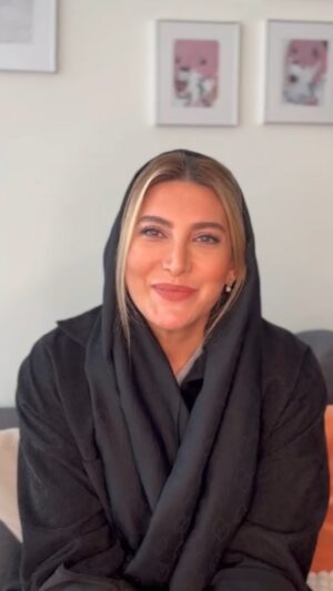 Fariba Naderi Instagram - «۱۰ کتابخانه به وسعت ساختن خانه‌ای از جنس امید برای کودکانمان»
شما هم دعوتید تا هدیه‌ای از جنس امید در دستان کودکان سرزمینمان بگذاریم. 
شما می‌توانید با قراردادن کلمهٔ «هدیه» در کامنت‌ها از پویش قاصد کتاب در راستای تجهیز کتابخانه‌ها حمایت کنید.
امید است که با هم به یاری خیریهٔ مهرلیلا و باشگاه کتابخوانی ازتا، کتابخانه‌ها را برای کودکان و نوجوانان در مناطق کم‌برخوردار تجهیز کنیم. 
برای دسترسی به گزارش‌های روزانه و اطلاعات پیوستن به پویش می‌توانید هایلایت زرد در پیج طاقچه و مهرلیلا را دنبال کنید. 
@Taaghche_books
@mehreleila
@aztaclub 
منتظر دستان سبز شما هستیم.