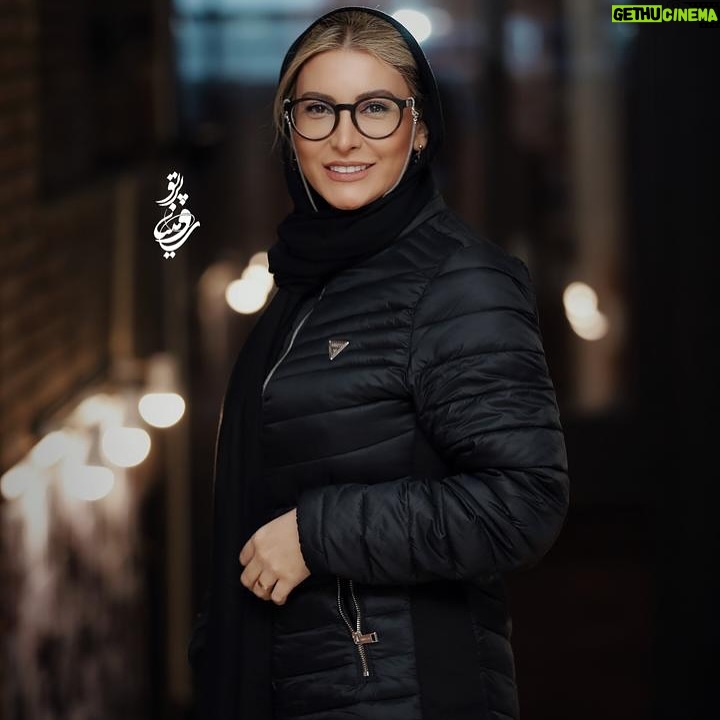 Fariba Naderi - 3 Likes - یك سري آدما تو ناخودآگاهشون دارن خودشونو با شما مقایسه میکنن و ازتون میبازن ،سر همینه بی دلیل ازتون متنفرن
حال دل همتون خوب باشه عزيزانممم الهي ، 🩷🩷 #فريبا_نادري #عشقِ #كار #خانواده #بازيگر #faribanaderi #faribanaderi #actress #actress #lifestyle #iran @fariba_naderi__ @fariba_naderi__