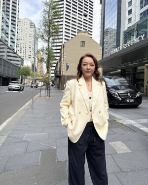 Florence Kwok Instagram - Arrived #sydney yesterday 
Crazy shooting
Slept dead last night 
#2ndday 
Continue to shoot
#咁知係咪瞓得犀利得滯，對眼有啲腫🤭🤭🤭