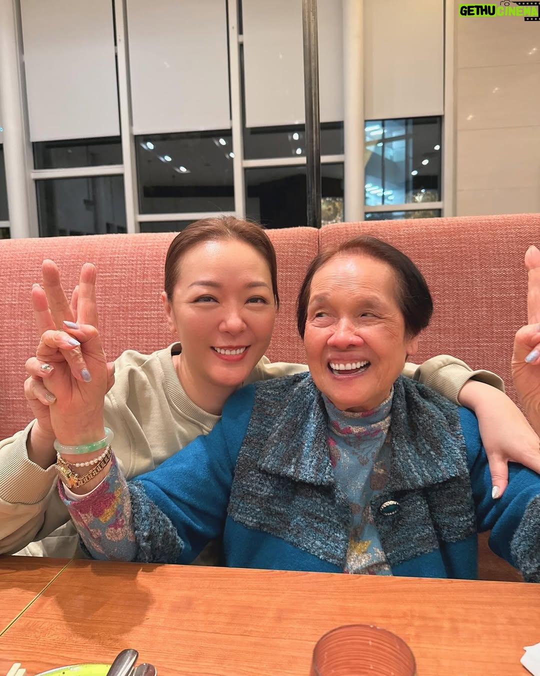 Florence Kwok - 715 Likes - ćęēē²¾éåŖ½åŖć
ę話ļ¼åŖ½åŖļ¼ęå²ē²ēµ²å„½čåč¦ä½ ļ¼ęååæ«å²å½±å¼µēø
å½±å®ä¹å¾ļ¼åå±å®¶å§ęåē¢éŖē³åå俾佢é£
ä½¢å³å»åęč¬ļ¼é å
å¼µēøä½ å儽éŖå¦ļ¼ęåå½±éå¼µęéŖē³å
ē¬ę»ę
A FEW MOMENTS LATERā¦ā¦
ęåä½¢ļ¼ęåęä½ęļ¼
佢儽精ļ¼ēęęļ¼ä½äæęÆę夾å°ä½¢é»ęęäæęä½éæå«
č·ä½å¤§ä½¬č©±ļ¼ä½ éæå«čå®¶äæä½ éæåŖ½å
ē§äŗŗå©ēļ¼å°ä½č¶
ē¶ļ¼š¤Ø
ęę»é½č¦čæ½ä½åļ¼åęåå¢ļ¼
åŖ½åŖč©±ļ¼å
ęä½éæå„éæå«ļ¼č·ä½å°±å°ęä½ä½ å
ššššššš
åååļ¼é»ē„å®¶å§č©±ļ¼åŖ½ļ¼åęåŖå³äæęęå°¾ļ¼
ä½¢ēäæå„½ēå©ļ¼ä½¢č©±ļ¼åäæļ¼ä½ ę第åļ¼
š„°ęé½ę³ļ¼å°ę94ę²ļ¼åÆä»„儽似佢åē²¾éš„°