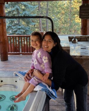 Francesca Fiorentini Instagram - I'm a woke Marxist mom™️, and goddamnit I have a cute kid. Happy Mother's Day to me. Mother's Day is an antiwar holiday. Let's end all wars, especially the ones against immigrants, women and moms.