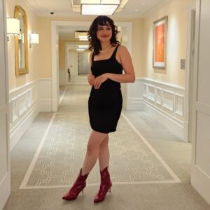 Frankie Ward Instagram - Gosh @bafta Games Awards Nominees party was a blast... and mostly cos of the women I got to hang out with! 

1. Langham Hotel hallway, taken by the marvellous @cadaea 
2. Nominees party pic! By @elleosiliwood 
3. Close-up of my makeup by @alexandraxisabelle using @stilauk 
4. Practicing my camera face
5. Some of the squad! (I think Cadaea, Sophiesnazz and Jane Douglas were getting changed into their party gear)

Dress and necklace from @andotherstories and boots by @terrydehavilland