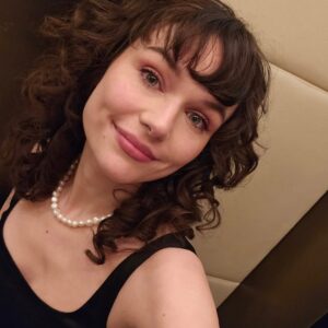 Frankie Ward Instagram - Gosh @bafta Games Awards Nominees party was a blast... and mostly cos of the women I got to hang out with! 

1. Langham Hotel hallway, taken by the marvellous @cadaea 
2. Nominees party pic! By @elleosiliwood 
3. Close-up of my makeup by @alexandraxisabelle using @stilauk 
4. Practicing my camera face
5. Some of the squad! (I think Cadaea, Sophiesnazz and Jane Douglas were getting changed into their party gear)

Dress and necklace from @andotherstories and boots by @terrydehavilland