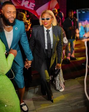 Funke Akindele Instagram - May we sink or ship?🤔
#findingme

#Findingme is NOW showing on Amazon prime video guys, please don’t miss it.
#afunkeakindeleandIsiomaosajefilm
#Afunkeakindelenetworkproduction #FindingMe #FAANTV
.
.
.
📸 by @bankythephotographer