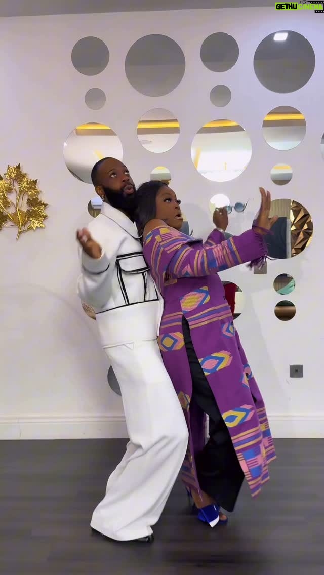Funke Akindele - 101.8K Likes - A stylist and his muse 💃💃💃💃
We are off to #WithChudeLive
See you guys!!!!
Outfit: @emmykasbit
Stylist @zackstyling_luxury_
Video by @_juicyjeff1_