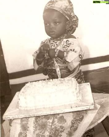 Funke Akindele - 309K Likes - Hmmmmm….. Don’t swipe!!!!
If you do then tag them!! 😂😂😂😂
#funkeakindele #flashbackfriday