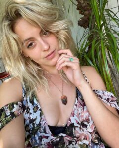 Actress Gage Golightly HD Photos and Wallpapers April 2025