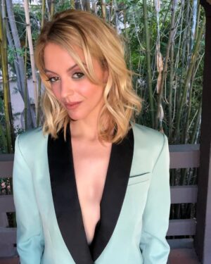Gage Golightly Instagram - Keeping it 90% classy at the TCAs thanks to my team for making me feel like a 60s Disco Queen😜 #TCA #68whiskytv 🐐