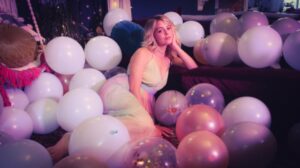 Gage Golightly Instagram - When you forgot to send out the invites 🎈#Partyof1GageGolightly #27