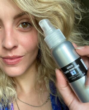 Gage Golightly Instagram - Do you believe in Magic? My friend makes actual magic for your skin and hair. @witchiloveyourhair is my favorite beauty product for keeping my face and hair happy and healthy #Healthyhair #happygirl #magicmonday 💟🔮💜