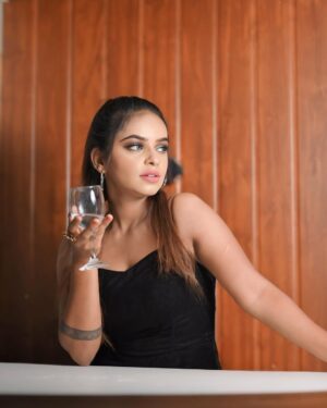 Ganga Gowda Instagram - 🖤✨
 
Mua:- @megha__makeup___