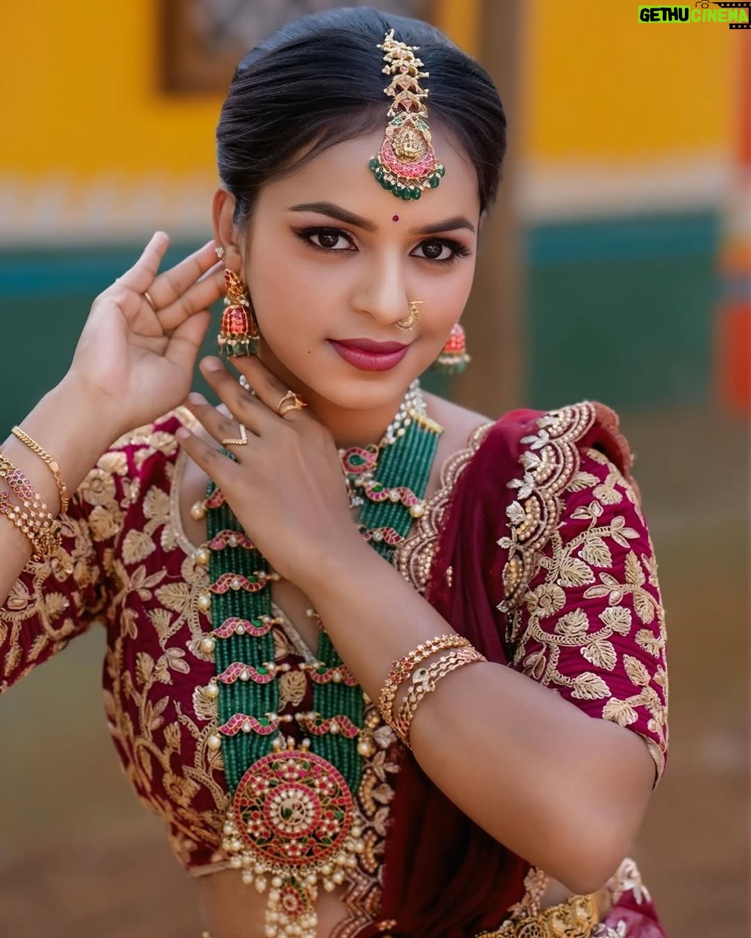 Ganga Gowda - 3 Likes - Mua:- @makeup_artist_ashwini2025
Mentor:- @makeup_by_nethraraajesh