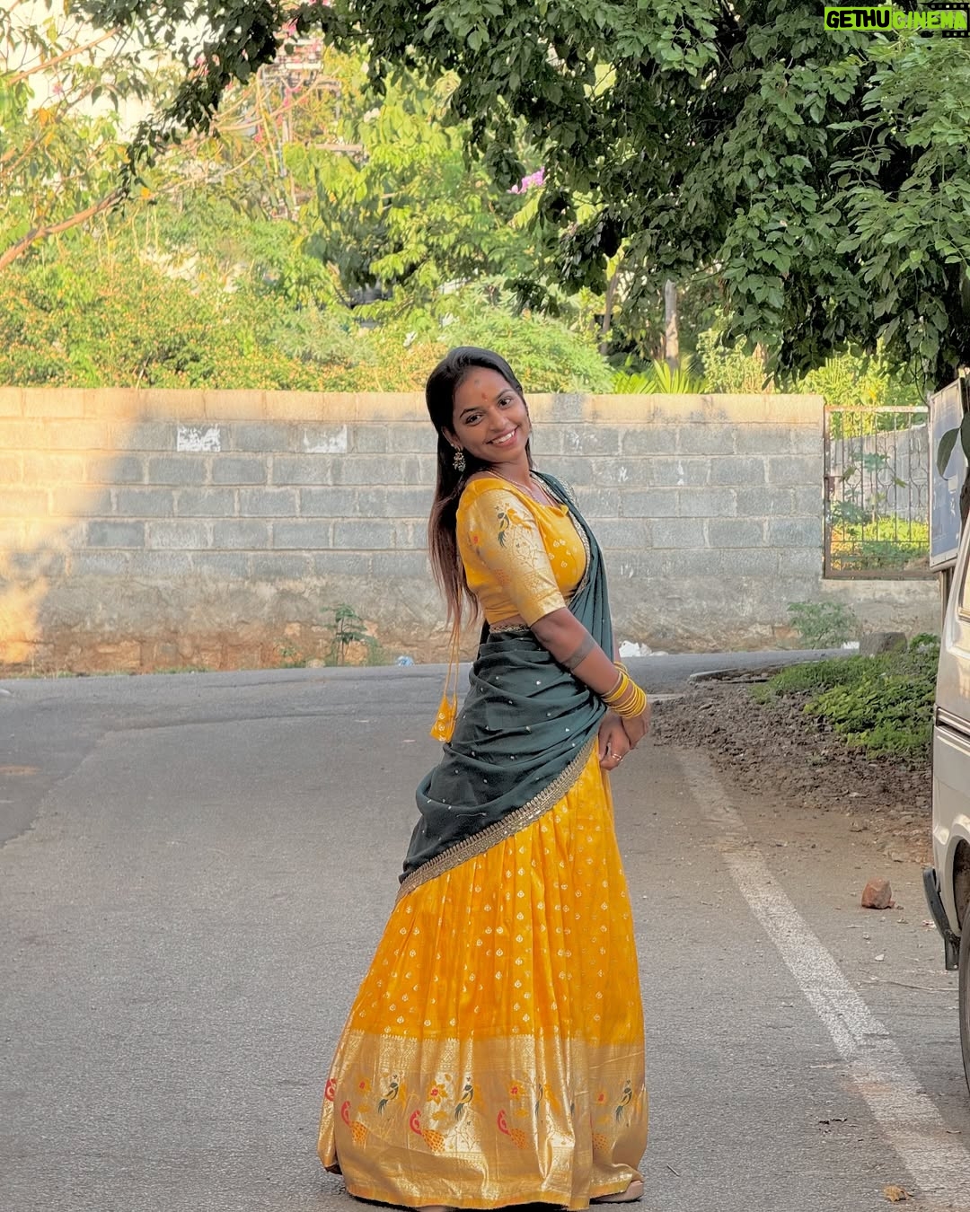 Ganga Gowda - 1.6K Likes - 💛🦋
Outfit:- @ayra_designer_studio_