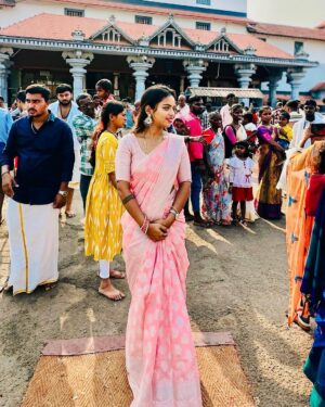 Ganga Gowda Instagram - 🙏🏻🌺✨
Follow🦋 @gowdthi_2515